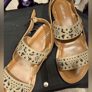 Comfortable brown studded sandals